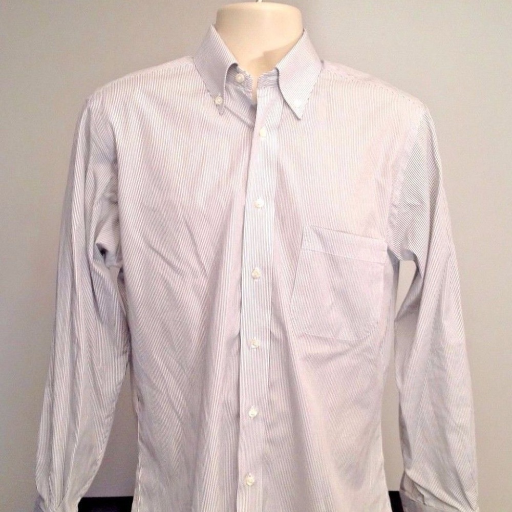 Tom James custom tailored Men's light blue shirt